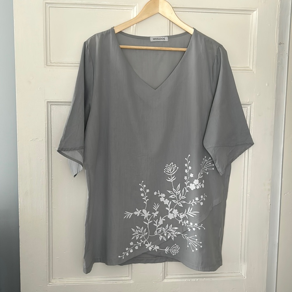 MissLook, ladies, lightweight tunic, elbow sleevelength, gray , white floral, XL